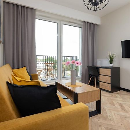 Home Factory Estate Praga Kotsisa By Noclegi Renters Варшава Экстерьер фото