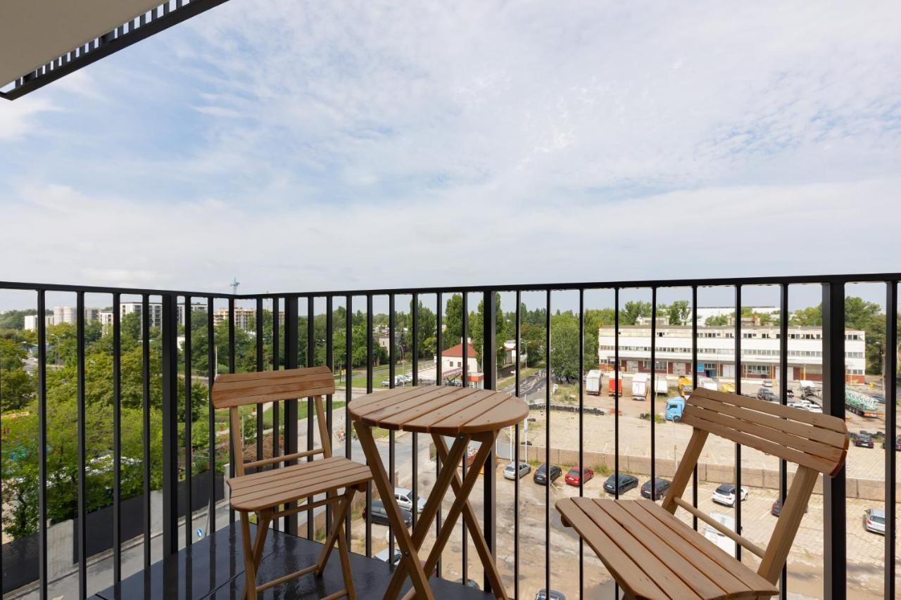 Home Factory Estate Praga Kotsisa By Noclegi Renters Варшава Экстерьер фото