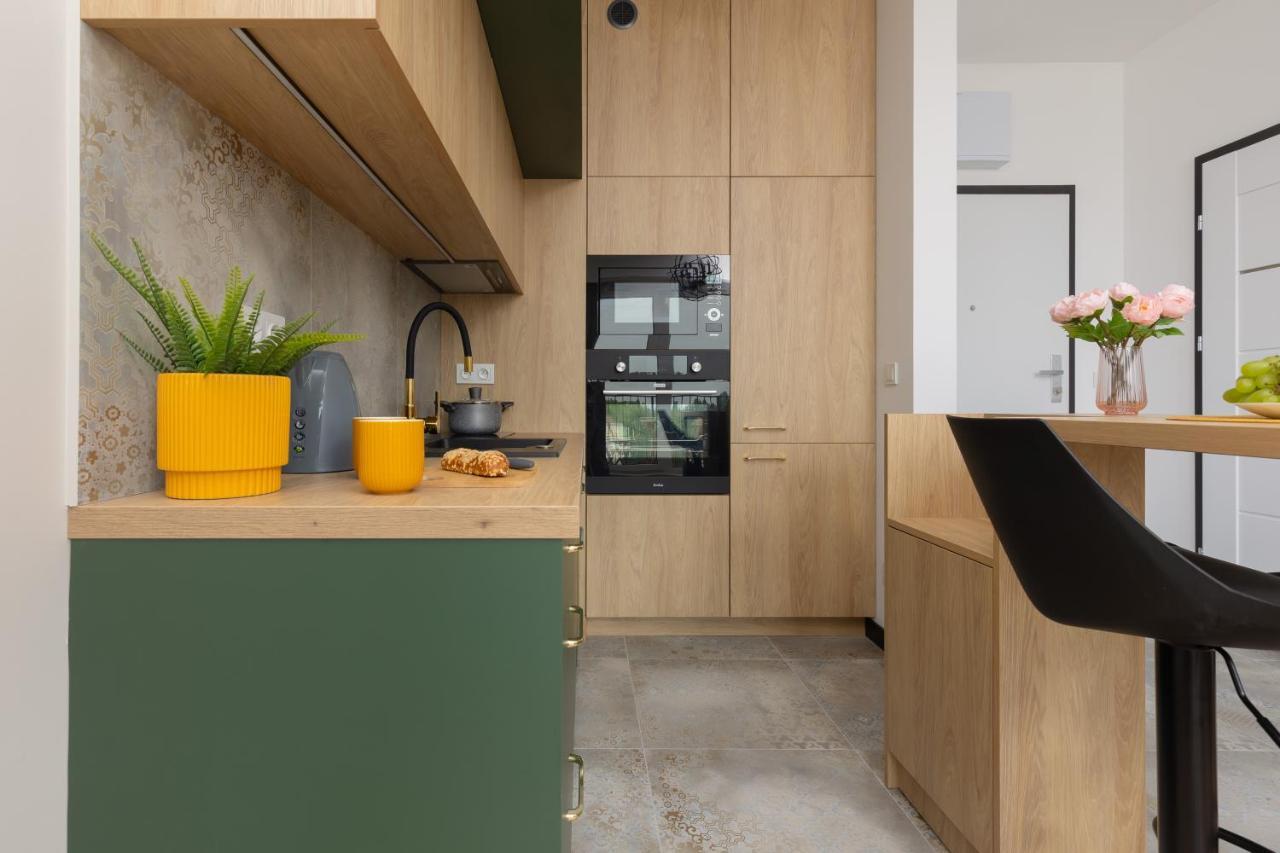 Home Factory Estate Praga Kotsisa By Noclegi Renters Варшава Экстерьер фото